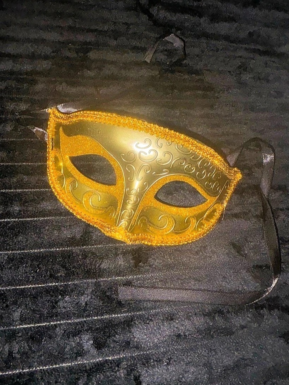 Gold & Black Decorative Masquerade Mask
